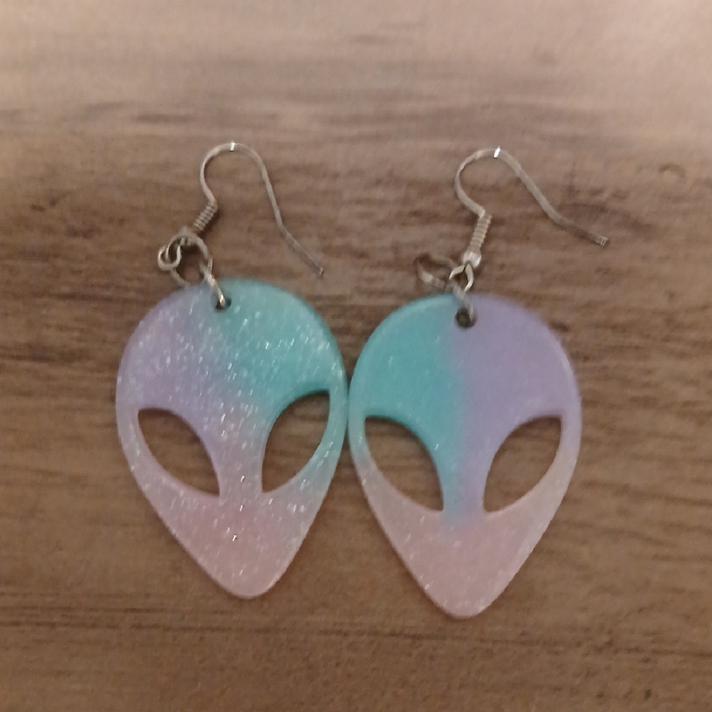 Alien Face Dangle Earrings